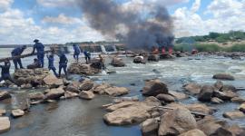 Police seize counterfeit goods, dismantle illegal crossings near Beitbridge